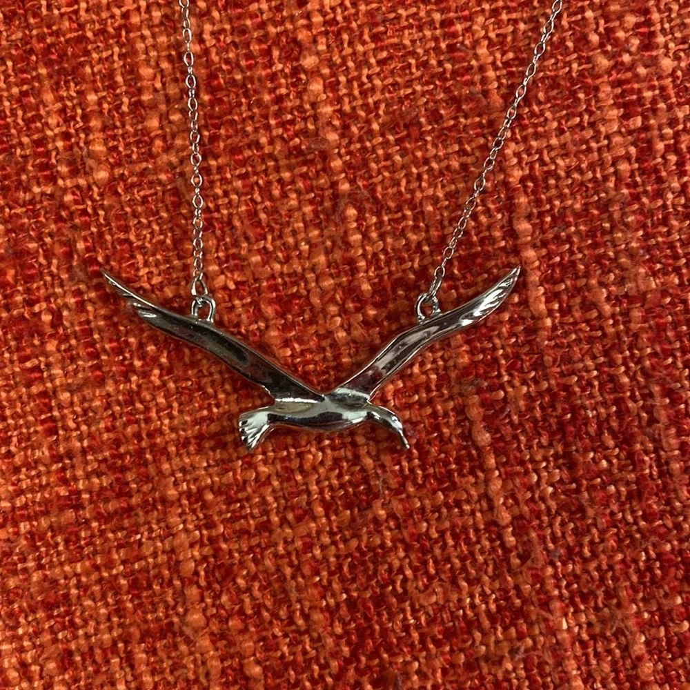 🖤 VTG Sterling Silver Seagull Bird Pendant Necklace